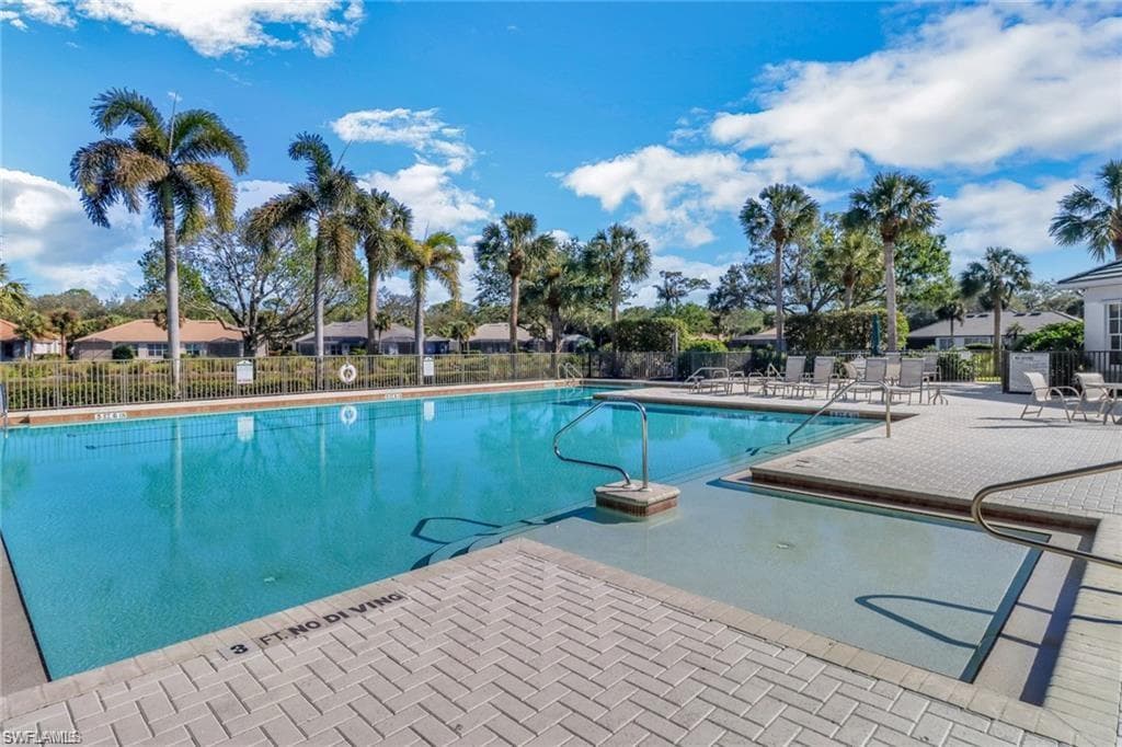 6773 Southern Oak CT-37