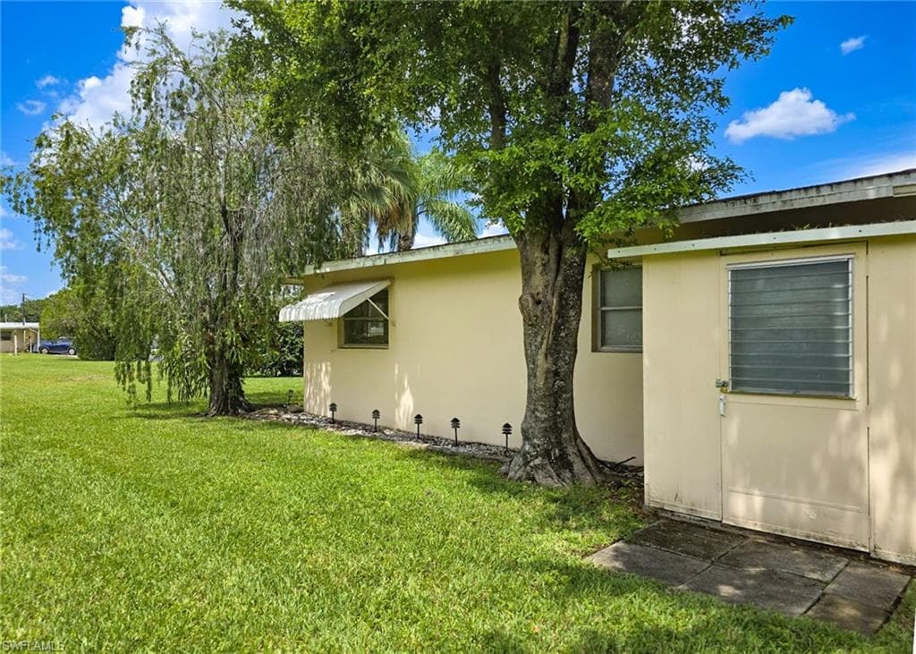 2214 Gladiola DR-12