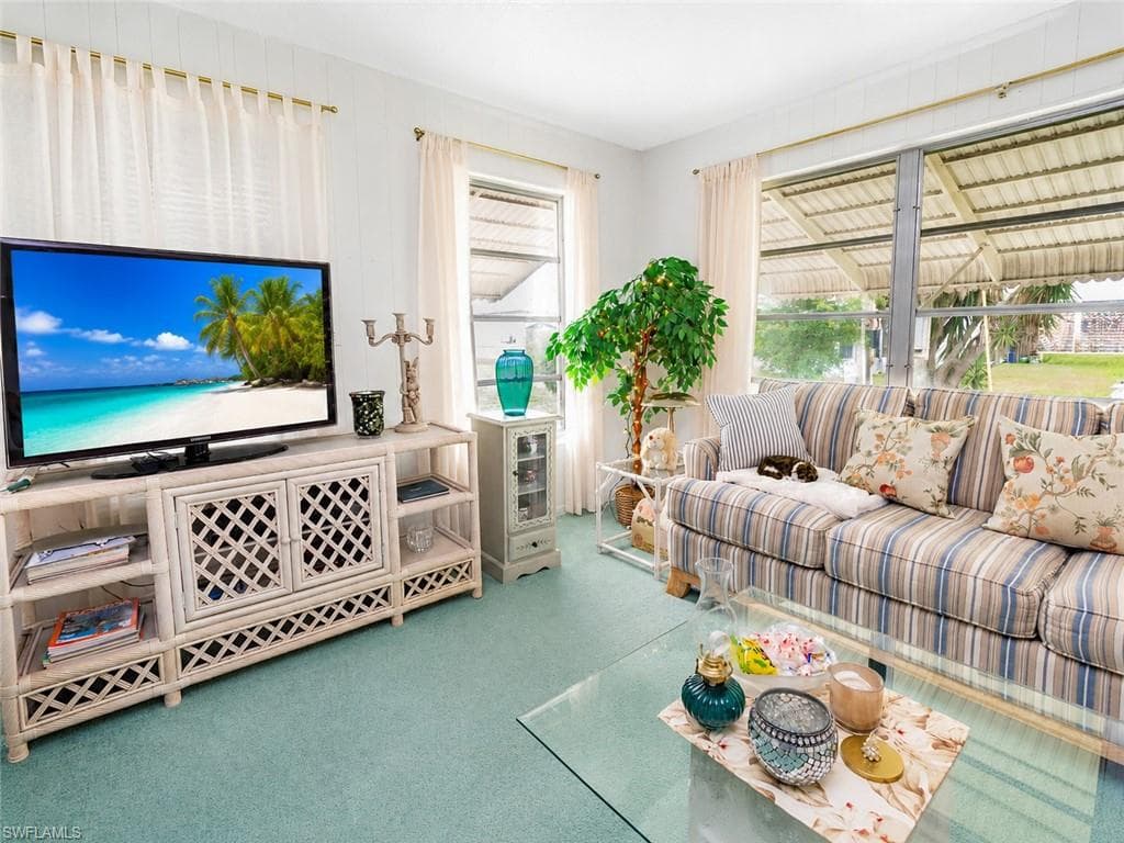2214 Gladiola DR-5