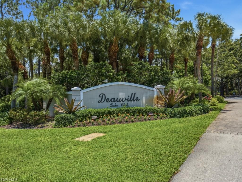 5784 Deauville CIR B204-1