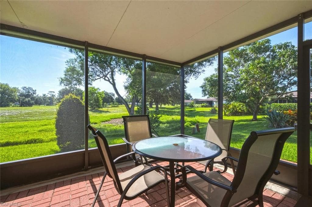 120 Fleur De Lis LN-27