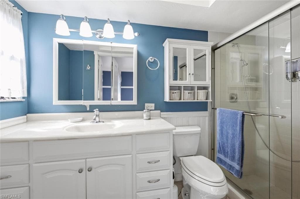 120 Fleur De Lis LN-17