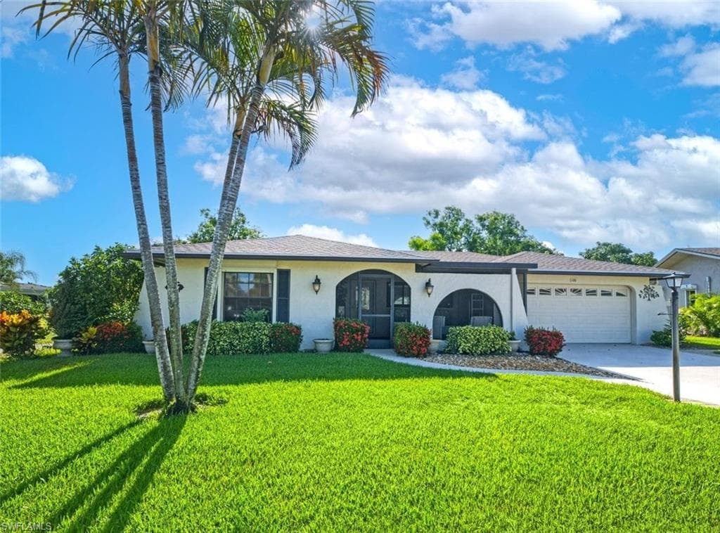 120 Fleur De Lis LN-1