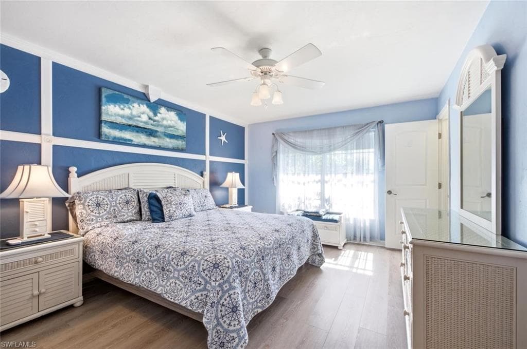 120 Fleur De Lis LN-15
