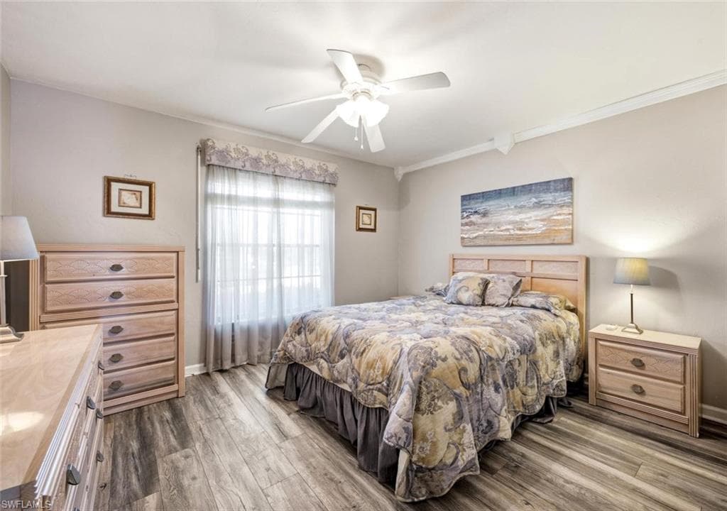 120 Fleur De Lis LN-19