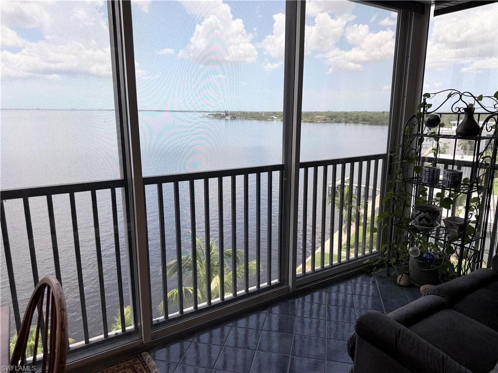 3350 N Key DR 813-27
