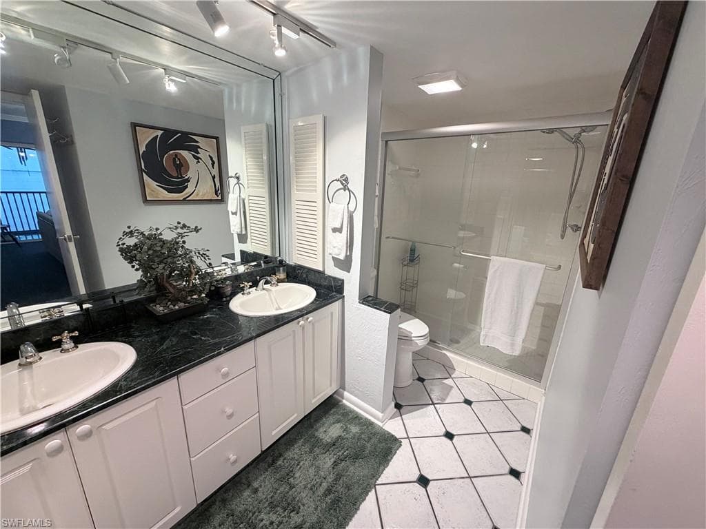 3350 N Key DR 813-20