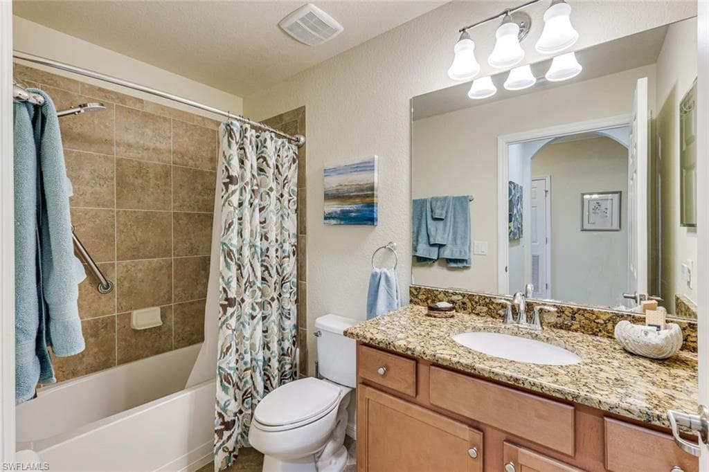 17951 Bonita National BLVD 422-23