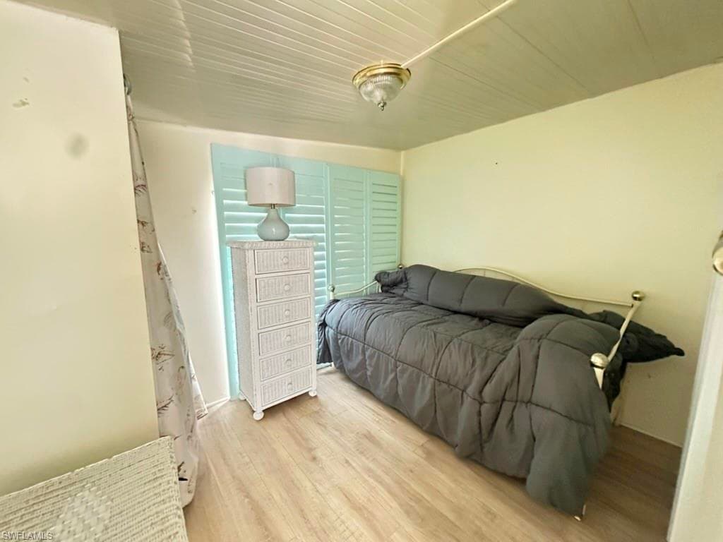 16 Jade DR-7