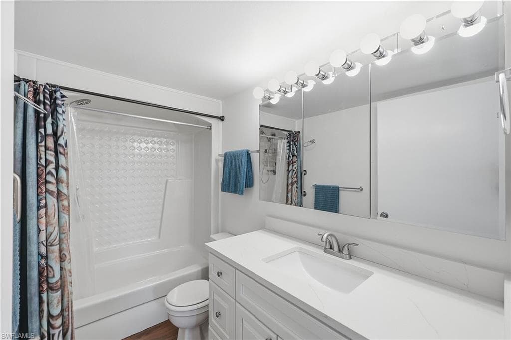 315 Saint Andrews BLVD D38-17