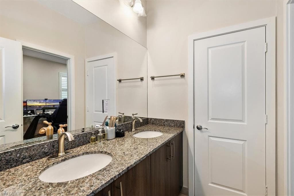 4881 Iron Horse WAY-23