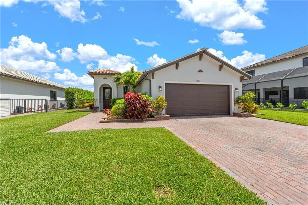 4881 Iron Horse WAY-3