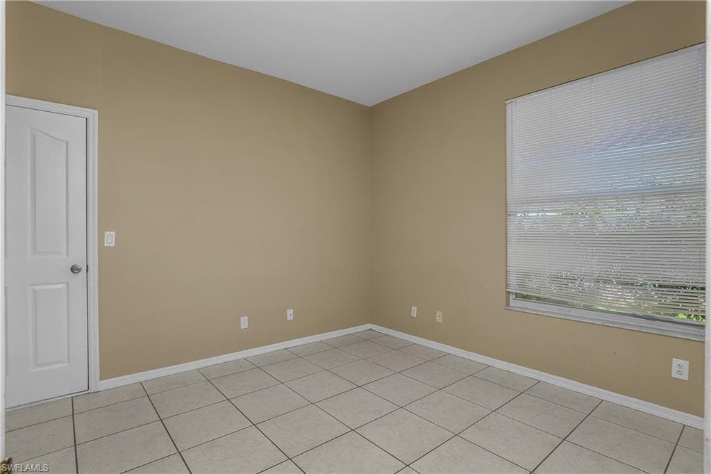 11082 LAKELAND CIR-23