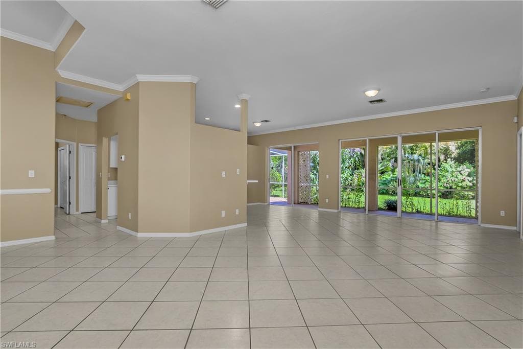 11082 LAKELAND CIR-5