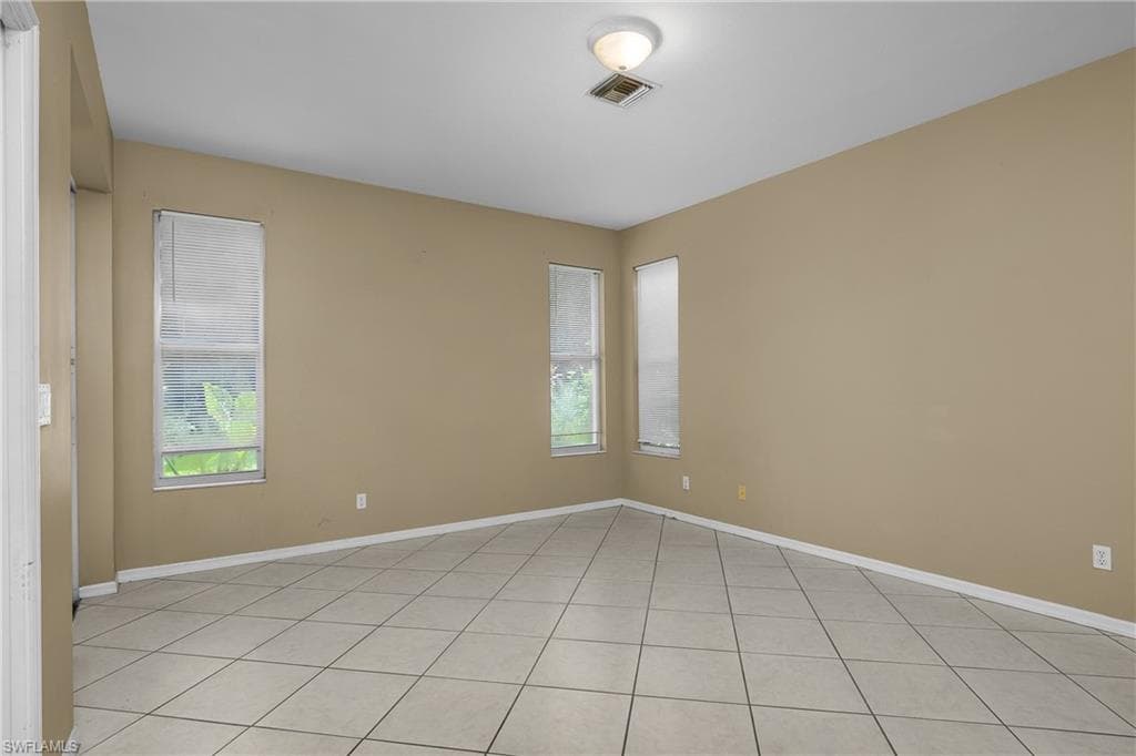 11082 LAKELAND CIR-18