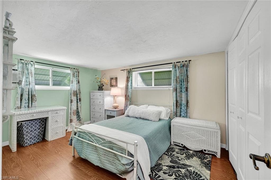 522 Menton LN-12