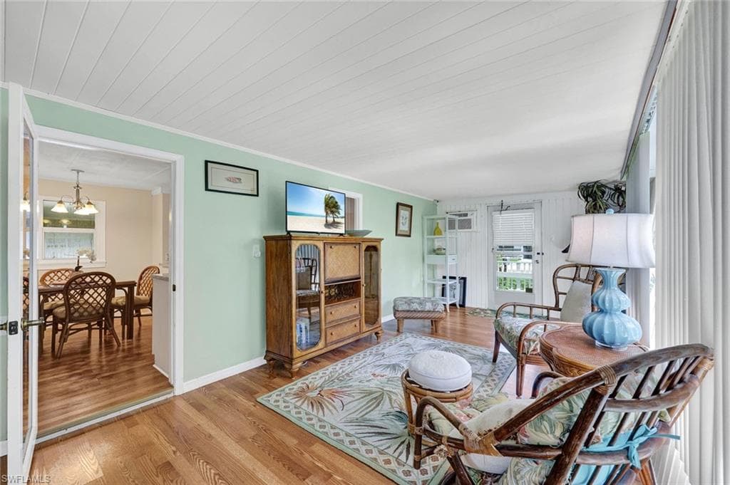 522 Menton LN-11