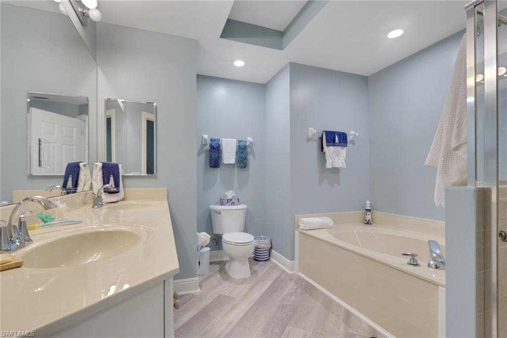 2743 1ST ST 2106-19