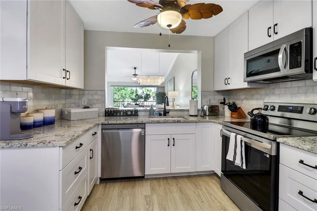 1358 Derbyshire CT F201-7