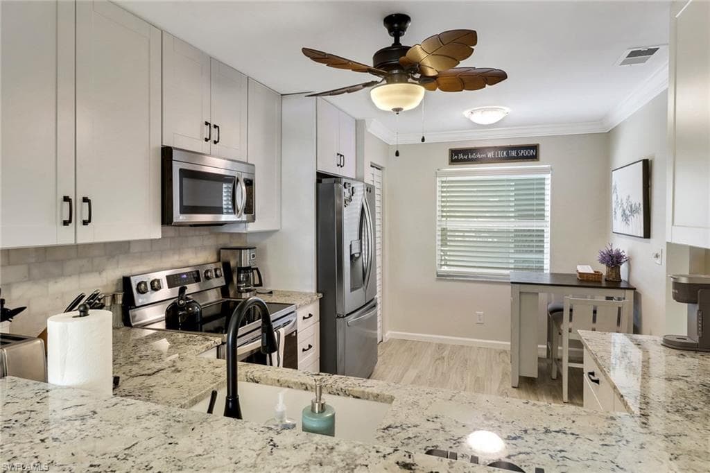 1358 Derbyshire CT F201-5