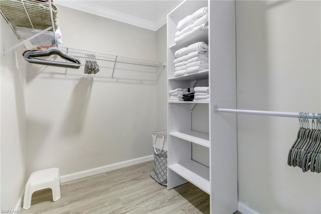 1358 Derbyshire CT F201-21