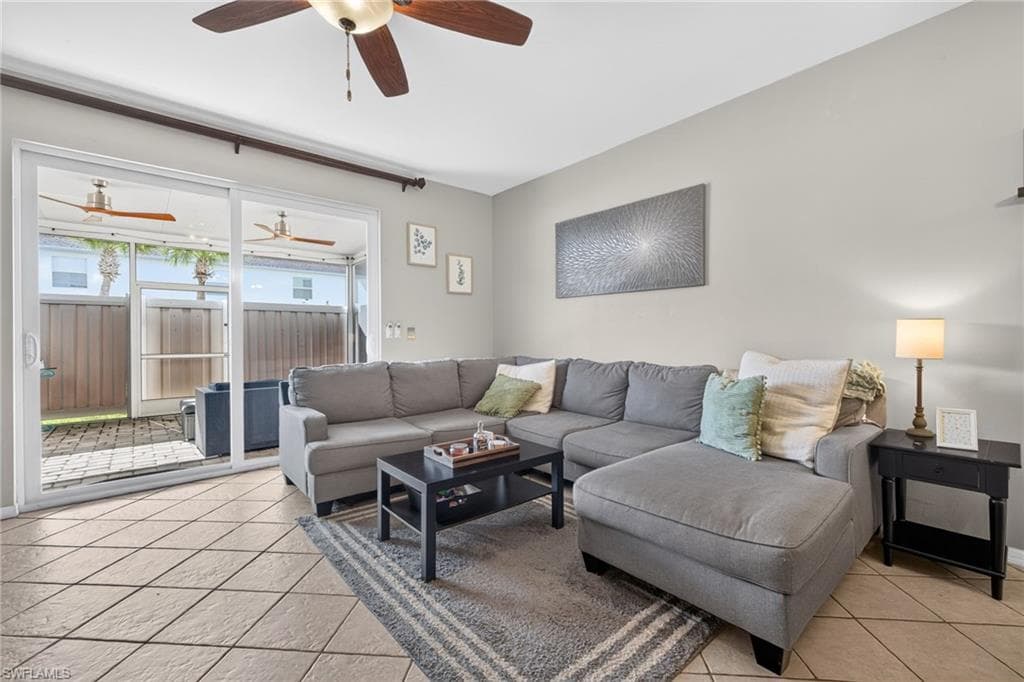 3009 Palmetto Oak DR 103-4