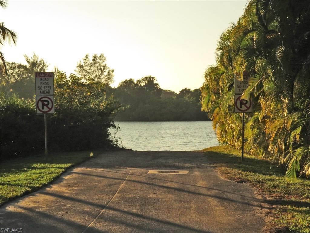 6095 Dinkins Lake RD-6
