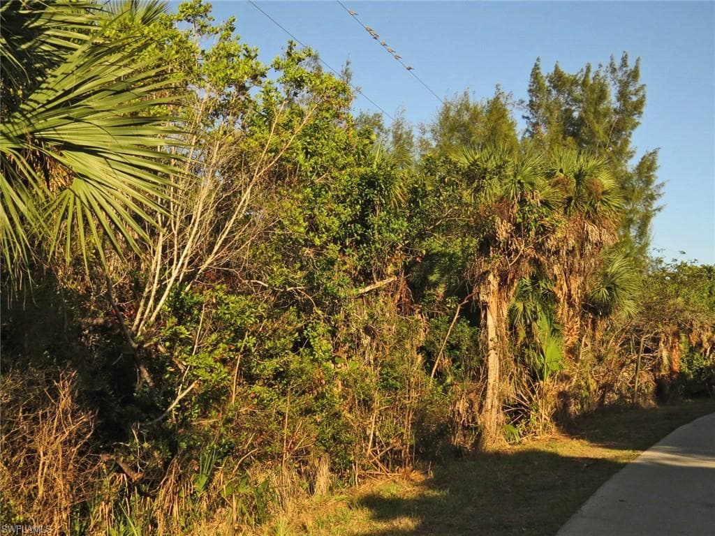 6095 Dinkins Lake RD-7