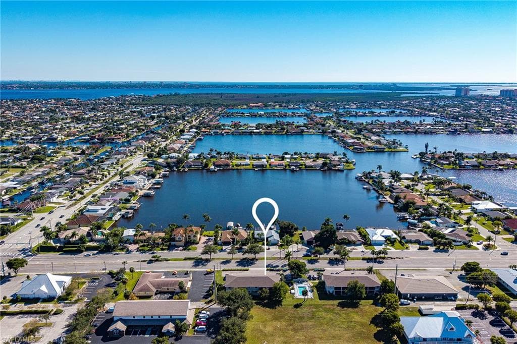 423 Cape Coral PKWY W 202-1