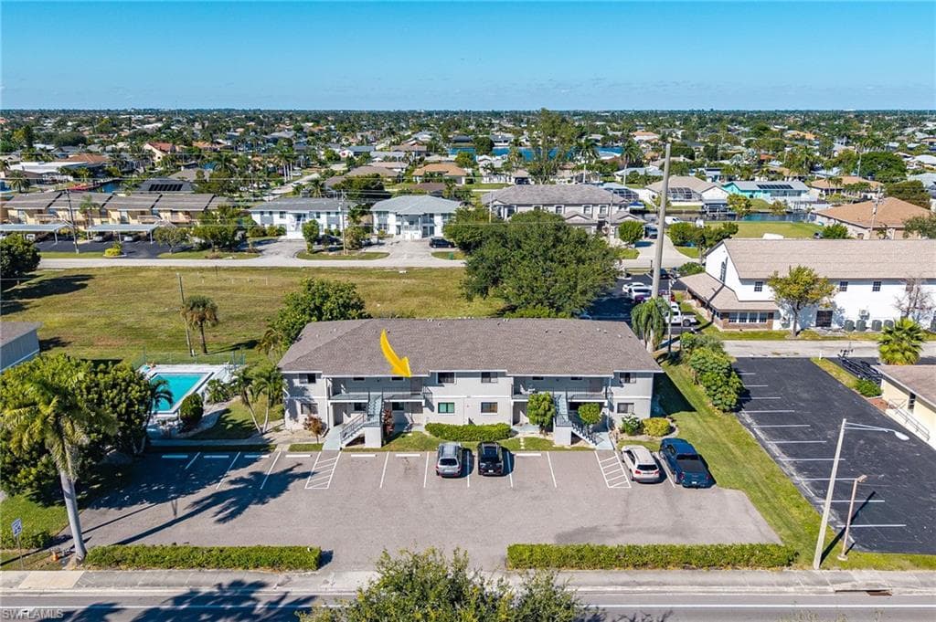 423 Cape Coral PKWY W 202-28