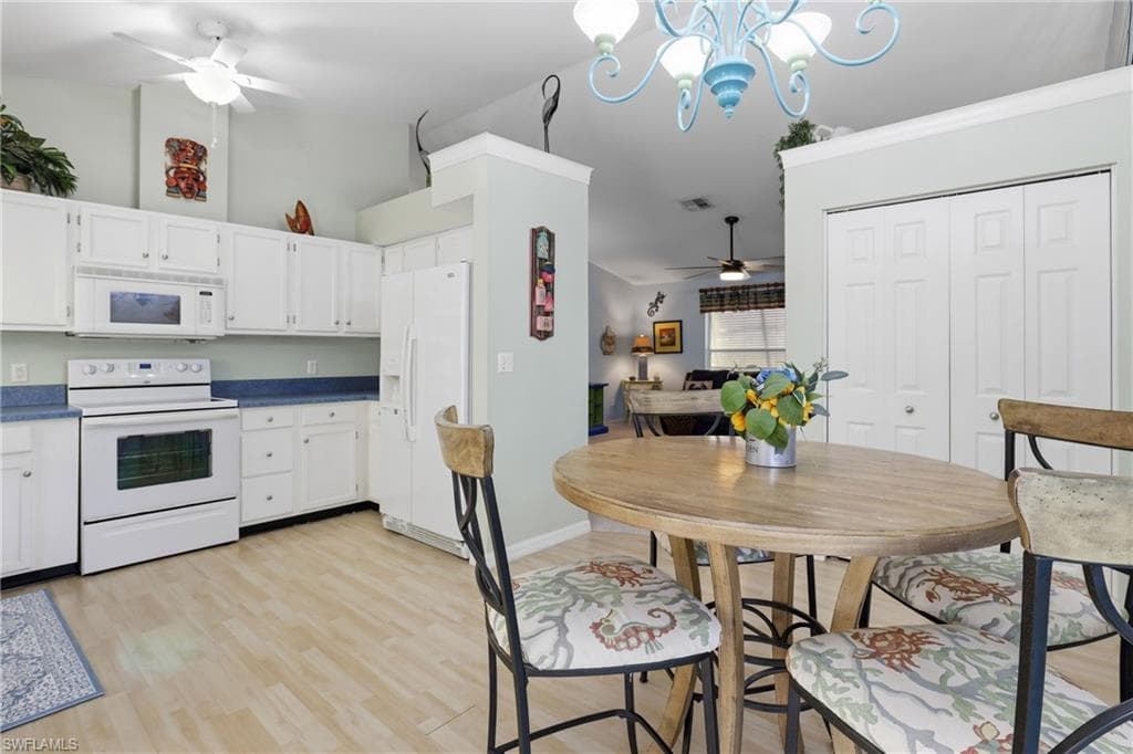 224 Benson ST-12