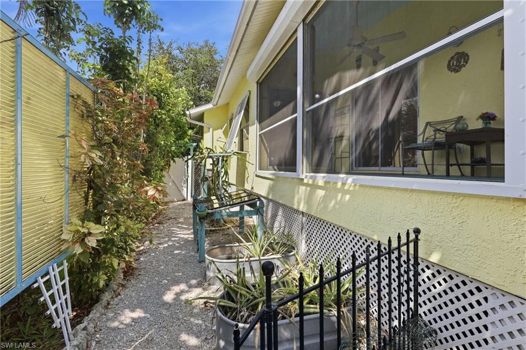 224 Benson ST-28