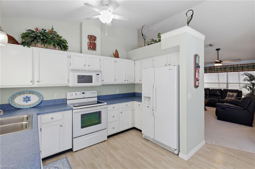 224 Benson ST-11