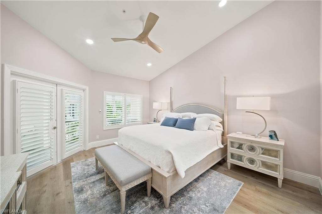 248 4th AVE S D201-27