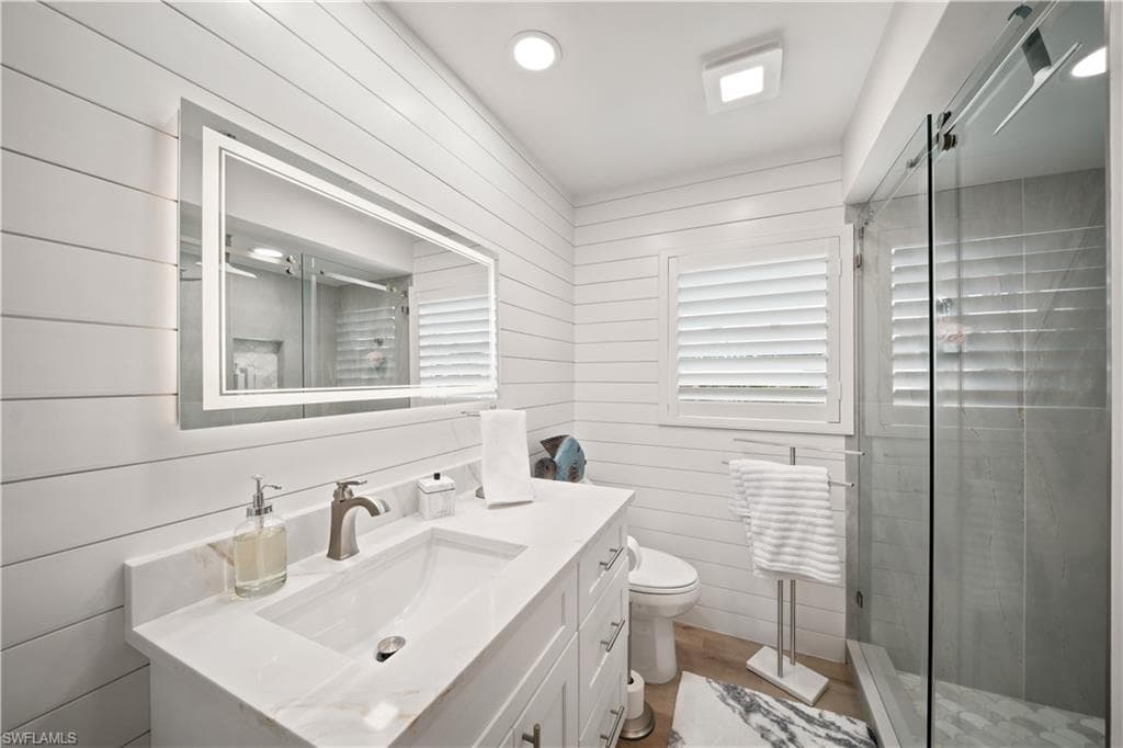 248 4th AVE S D201-29