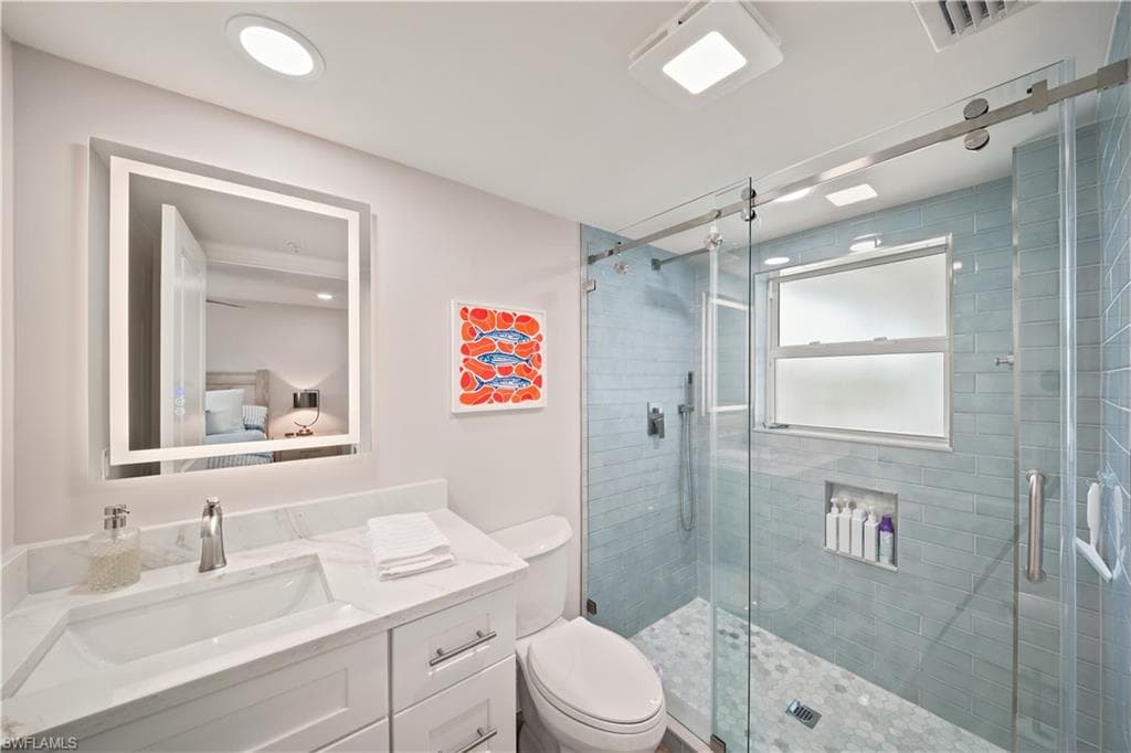 248 4th AVE S D201-25