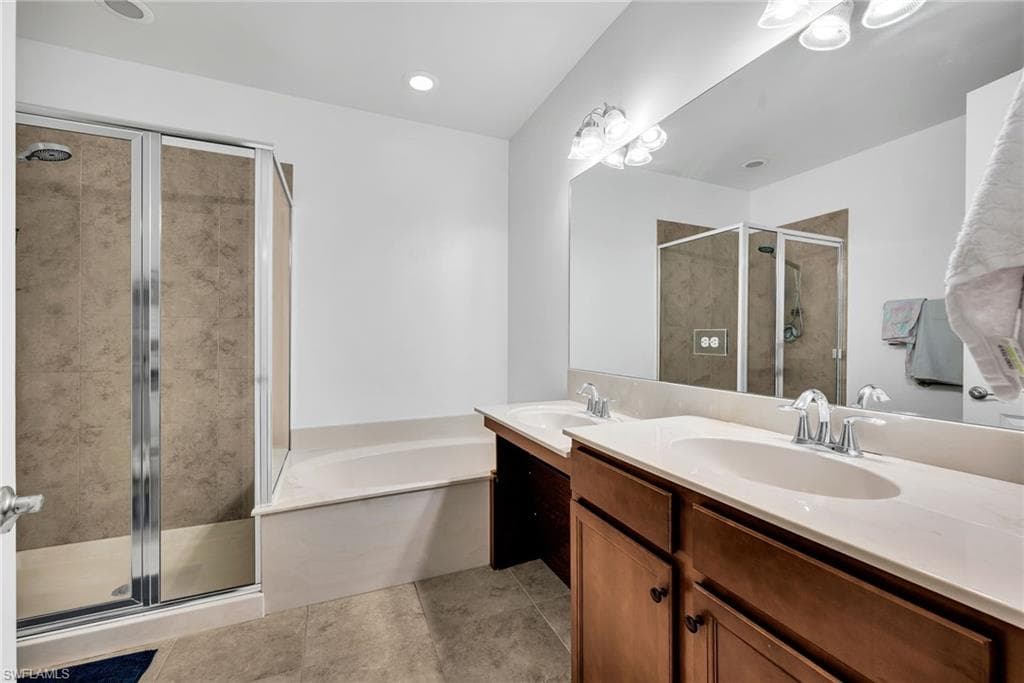 7689 Bristol CIR-8