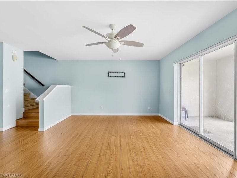 28 Cosmopolitan DR 15-26
