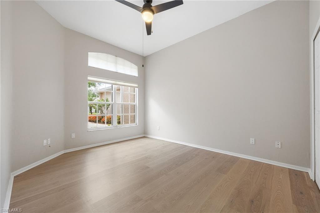 14233 Patty Berg DR-29