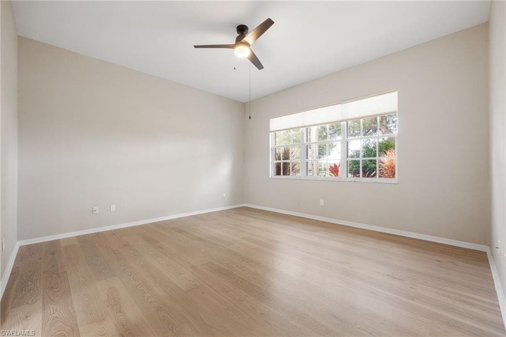 14233 Patty Berg DR-21