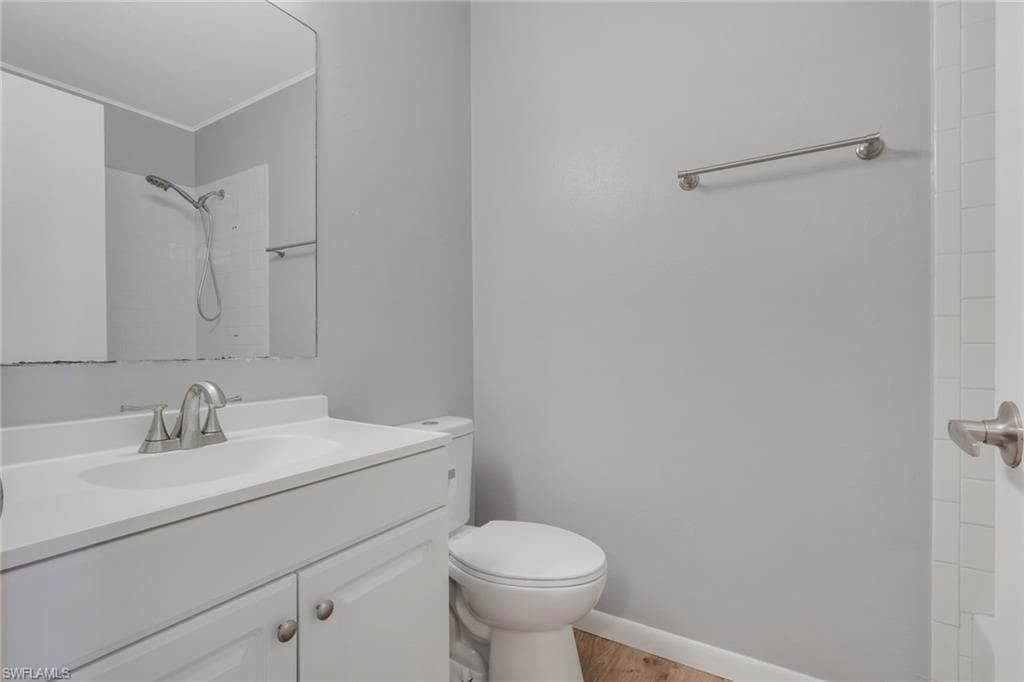 6085 Lake Front DR-13