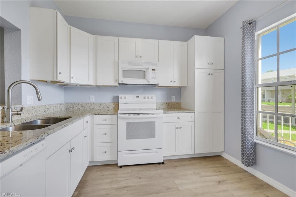6085 Lake Front DR-1