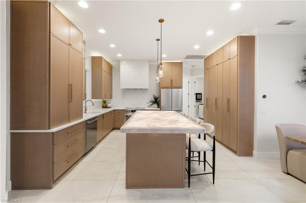 9798 Rocky Bank DR-16
