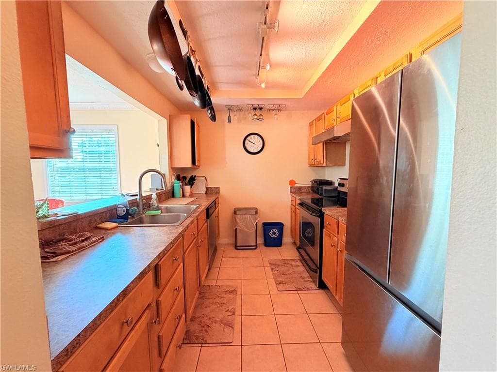 3322 Key DR 1-9