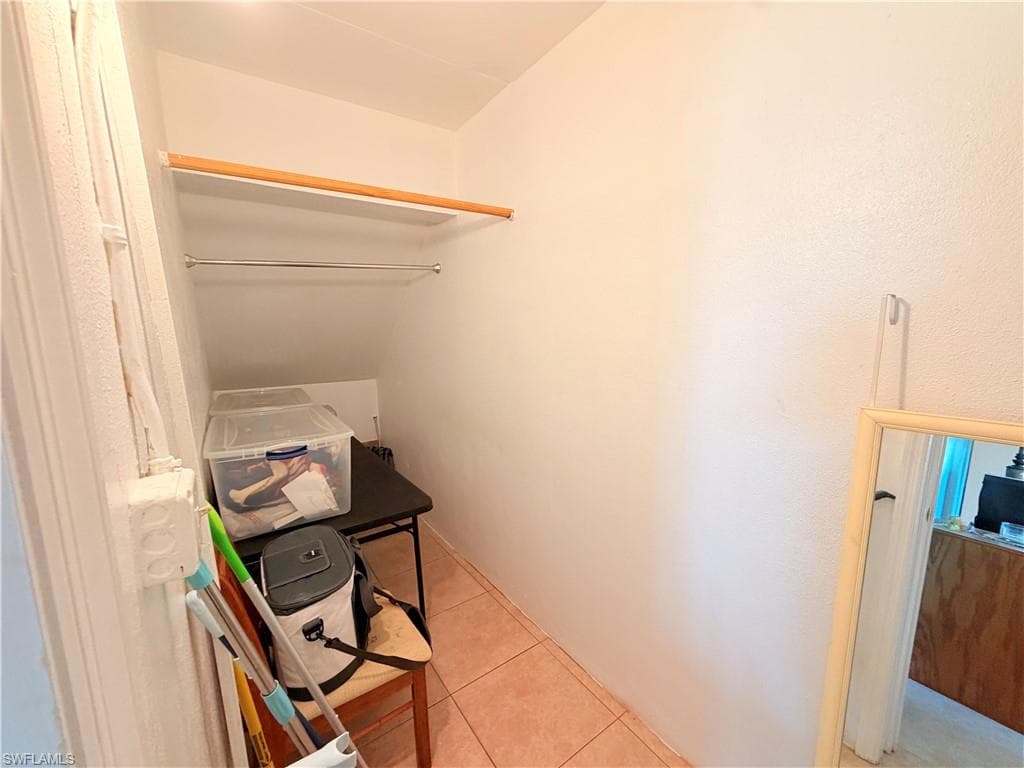3322 Key DR 1-18