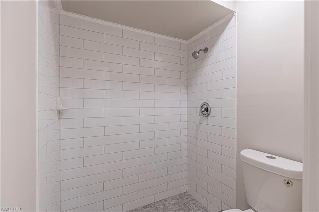 13114 Regent CIR-16
