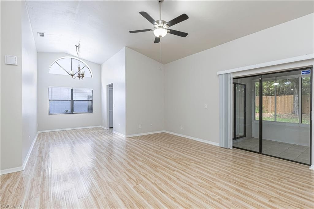 13114 Regent CIR-4