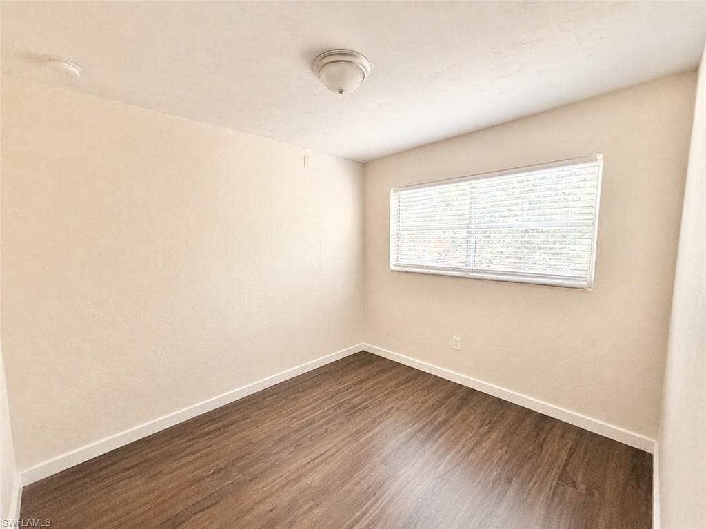 2485 Bayside ST-9
