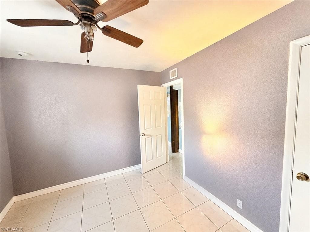 2485 Bayside ST-15