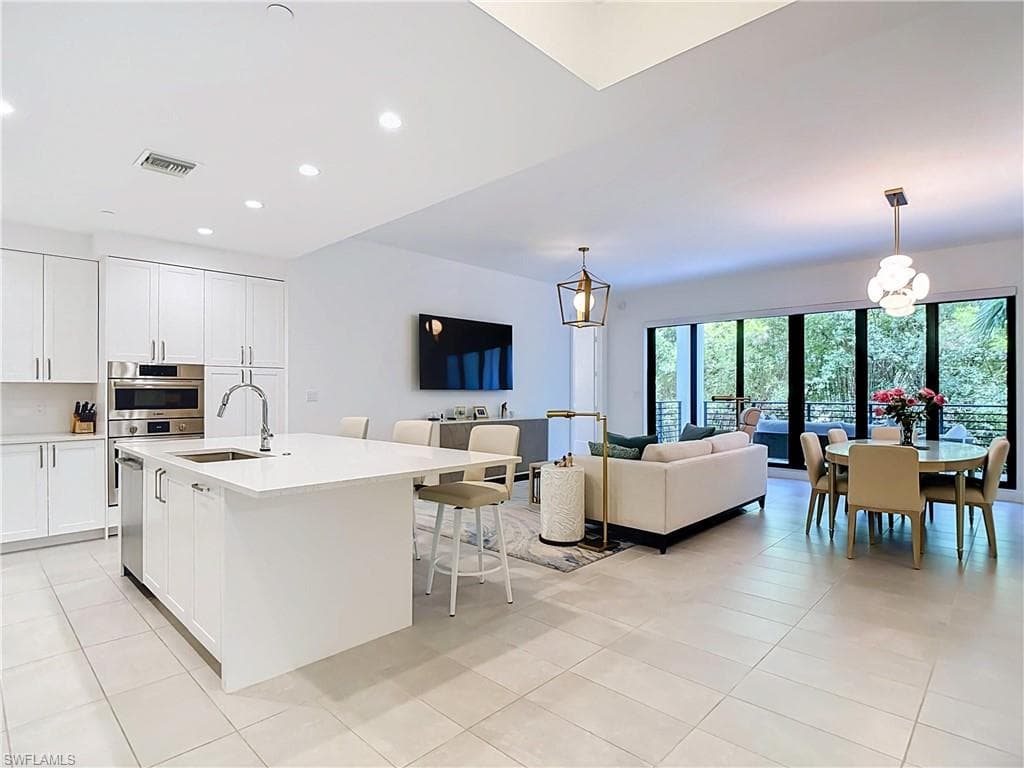 1115 Central AVE 247-11
